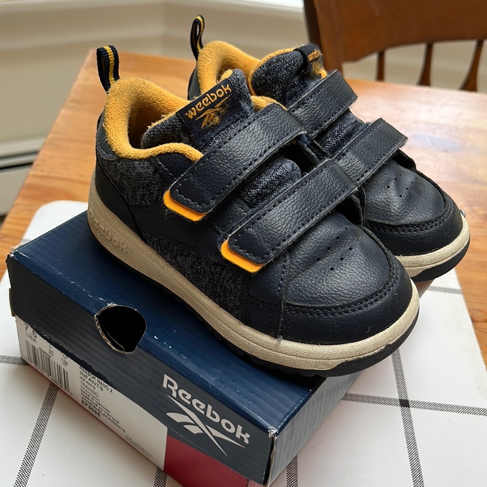 Reebok nano x sneakers 7.5T blue and orange